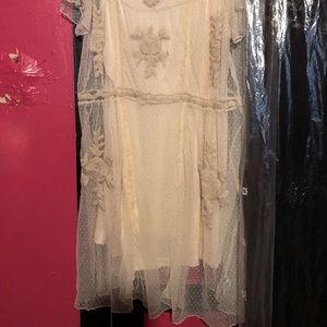 Plus size lace dress